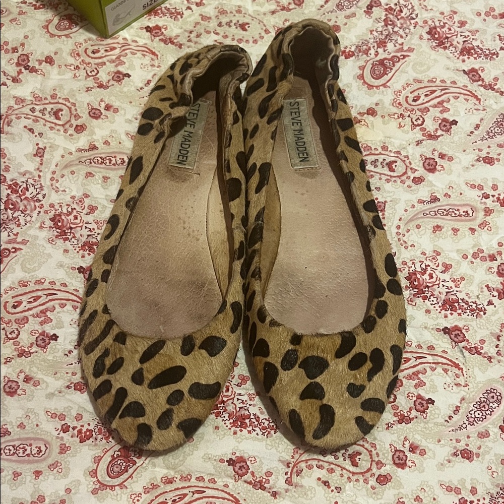 Steve Madden Tan and Black Animal Print Flats